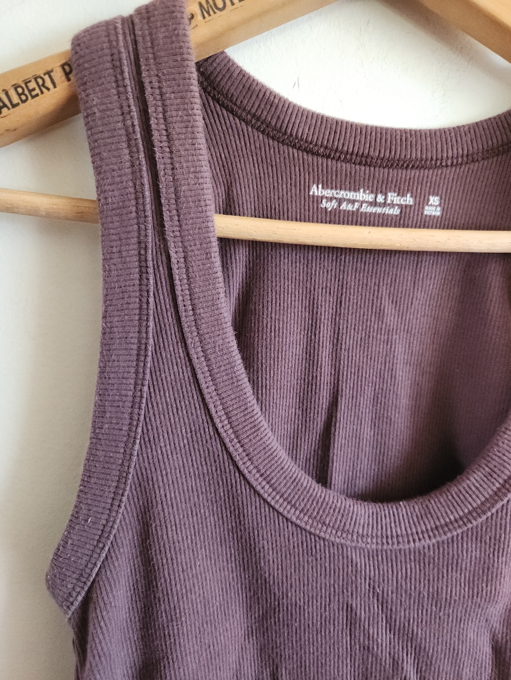Abercrombie & Fitch Women's Ribbed Tank Top Brown Cropped Xs - Picture 3 of 5